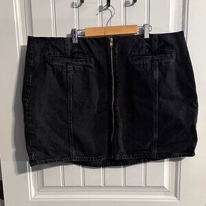 Old Navy Black Mini Skirt
